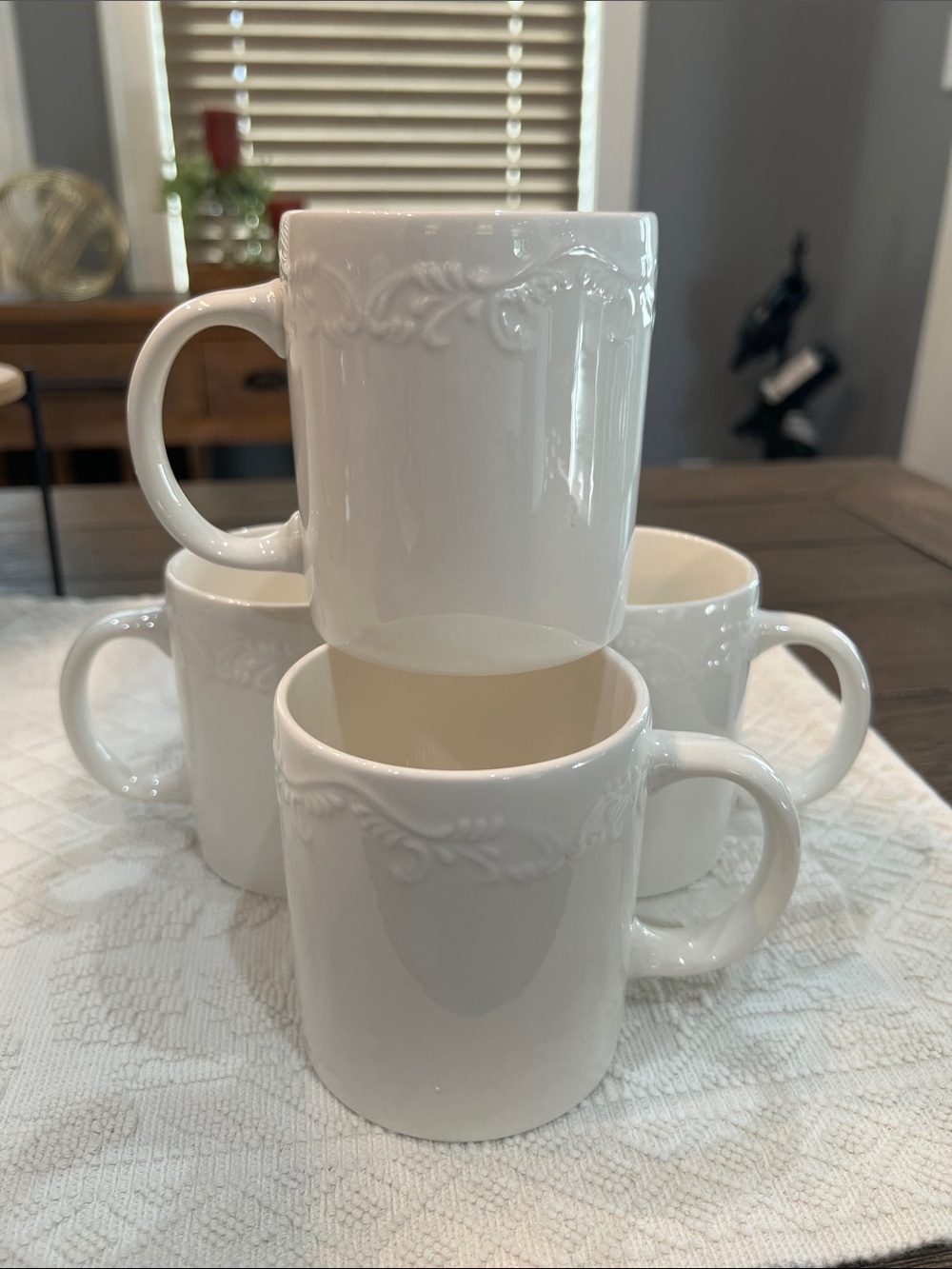 Pfaltzgraff Charlotte White Mugs Set of 4